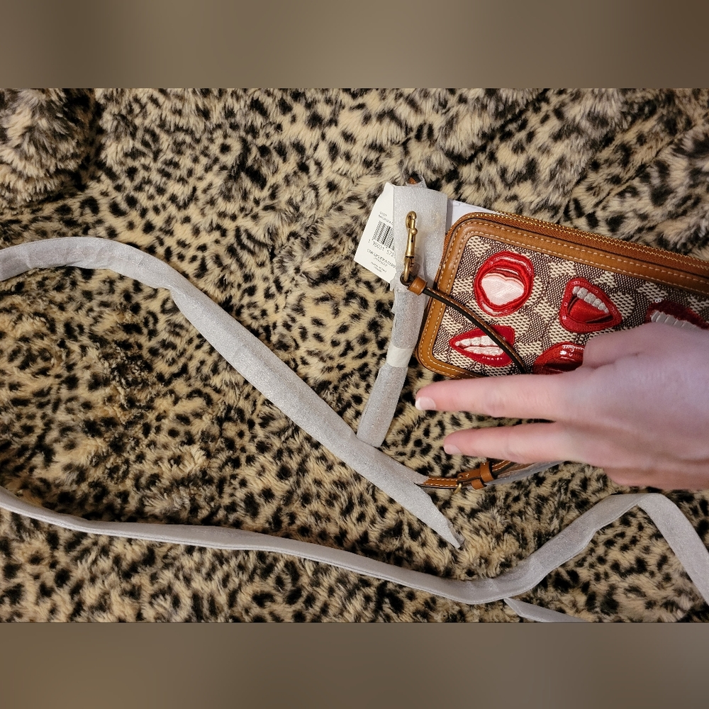 Tom Wesselmann crossbody Limited Edition - Picture 8 of 8